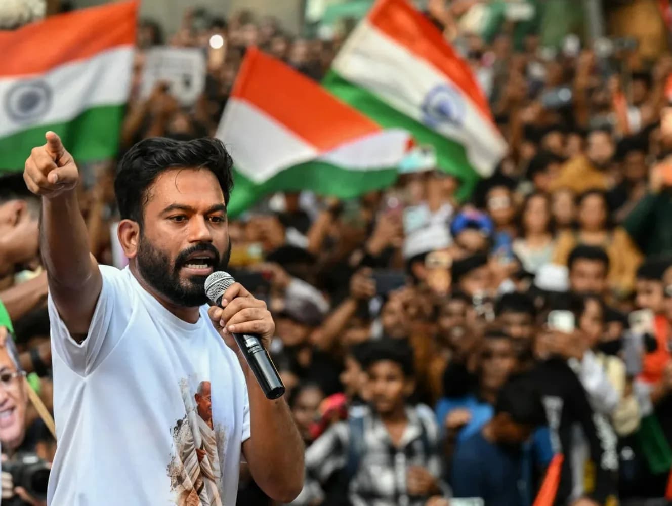 अभी नहीं तो कभी नहीं, सब आ जाओ एक साथ; अभिजीत दीपके ने भरी हुंकार