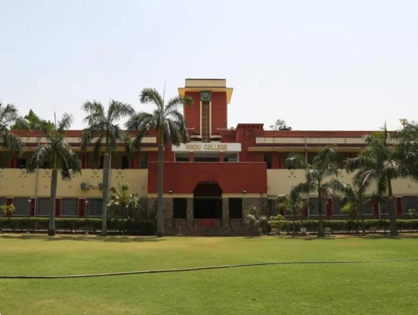 दिल्ली-एनसीआर में बारिश और गरज-चमक, मौसम विभाग ने जारी की मौसम संबंधी चेतावनी